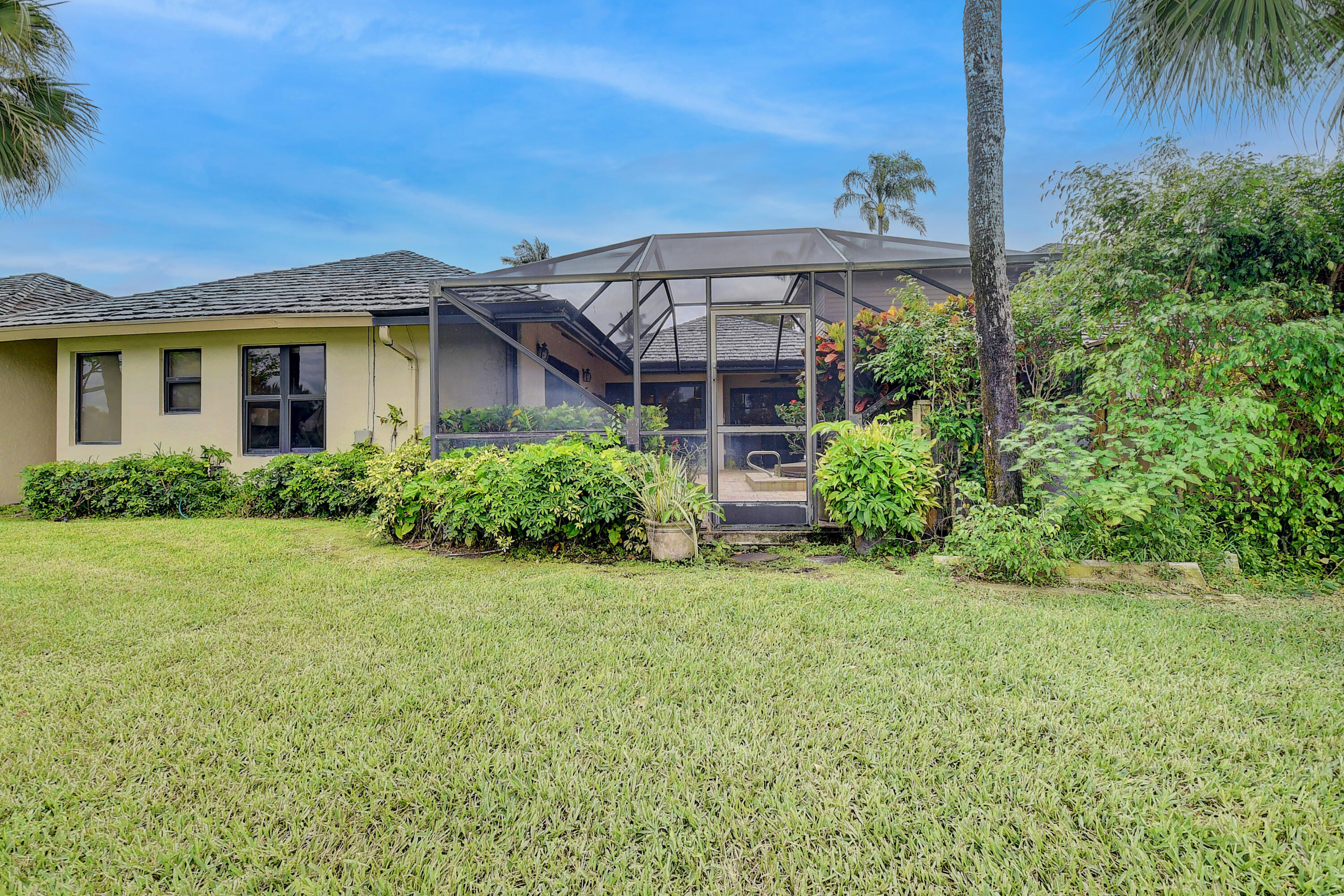 19489 Waters Court, Unit 103 Boca Raton, FL 33434 - Photo 38 of 89 back of house