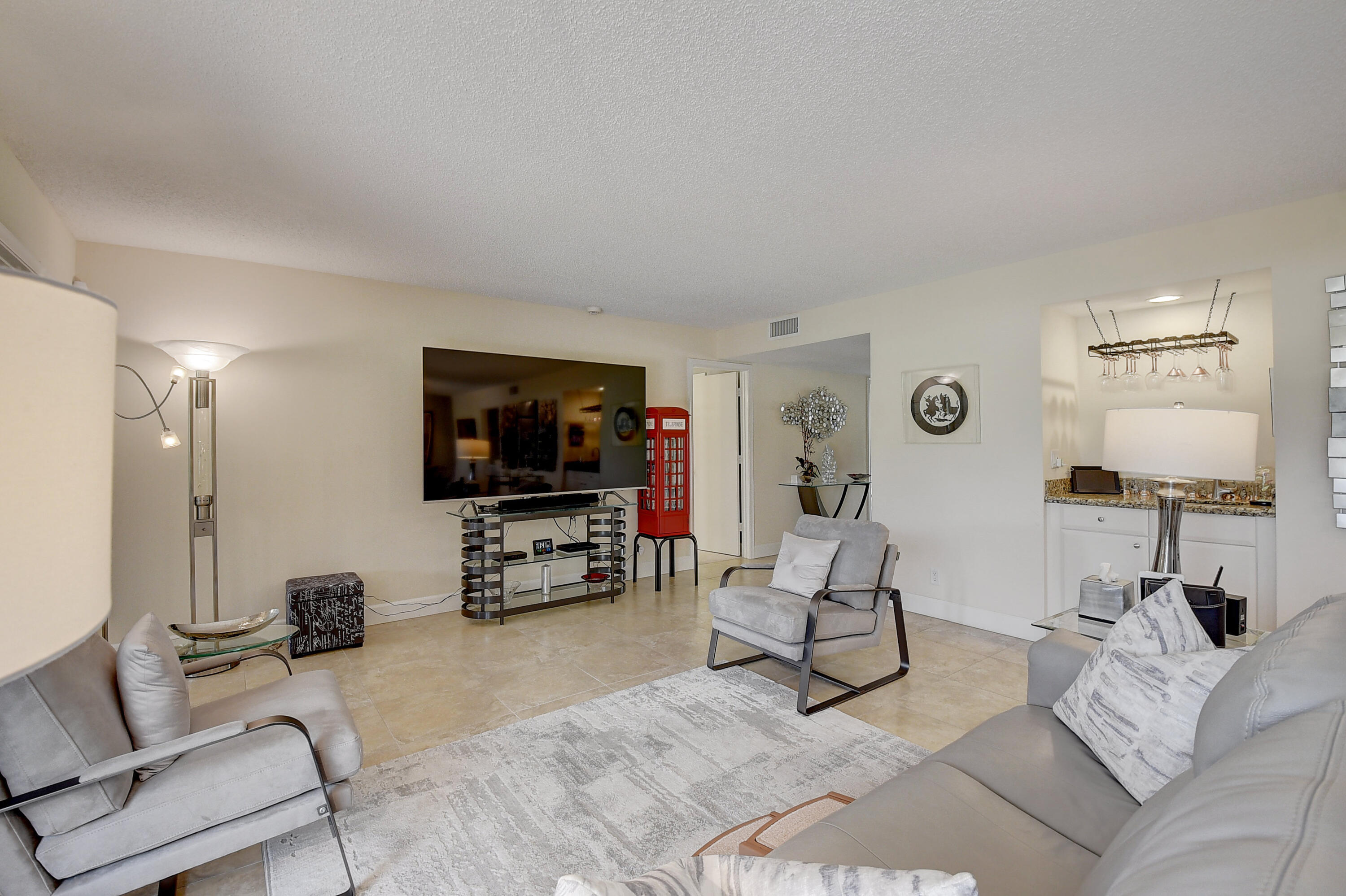 19489 Waters Court, Unit 103 Boca Raton, FL 33434 - Photo 8 of 89 Living room