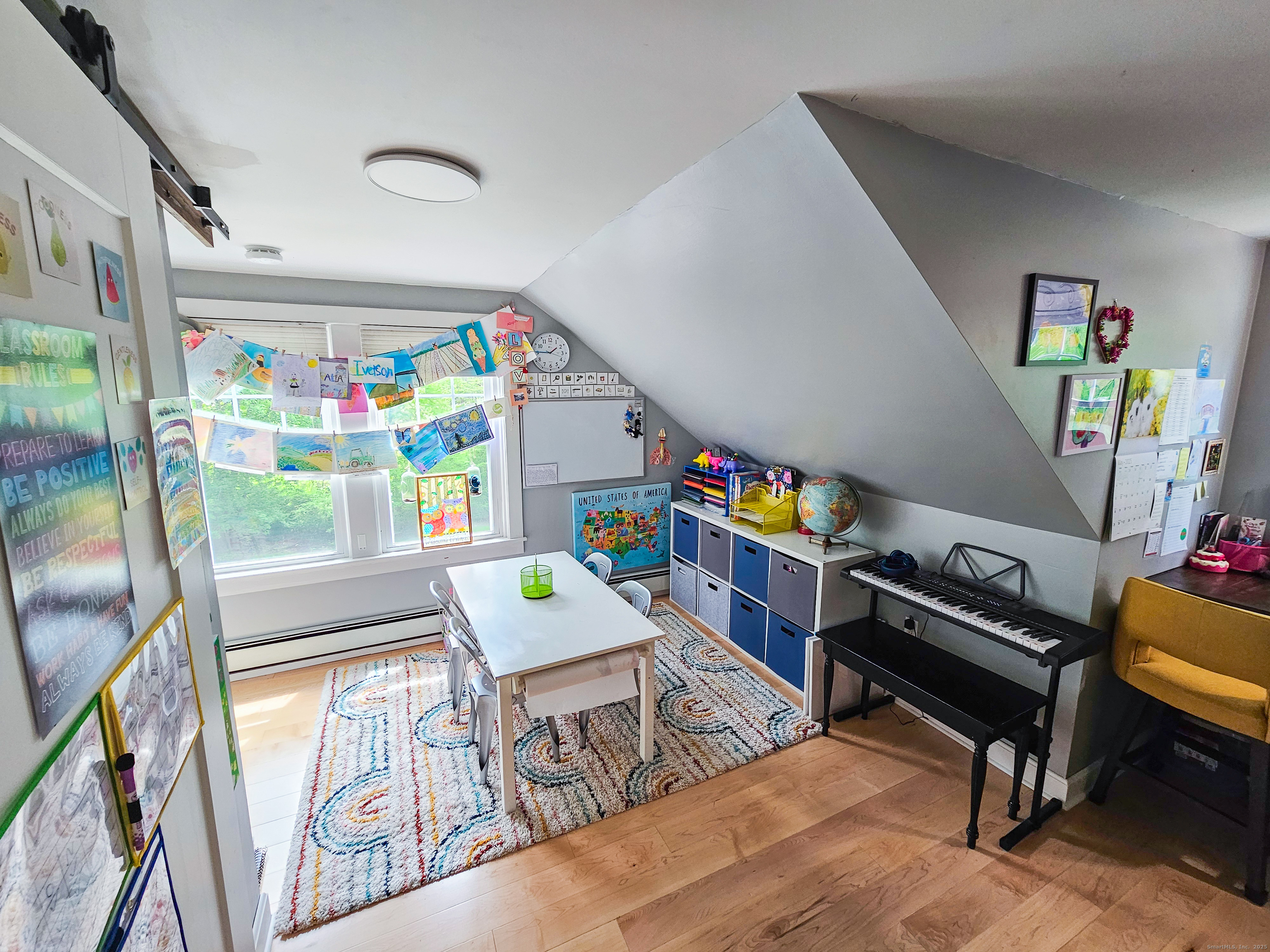 41 Pequot Trail Pawcatuck, CT 06379 - Photo 5 of 16 a play room with furniture