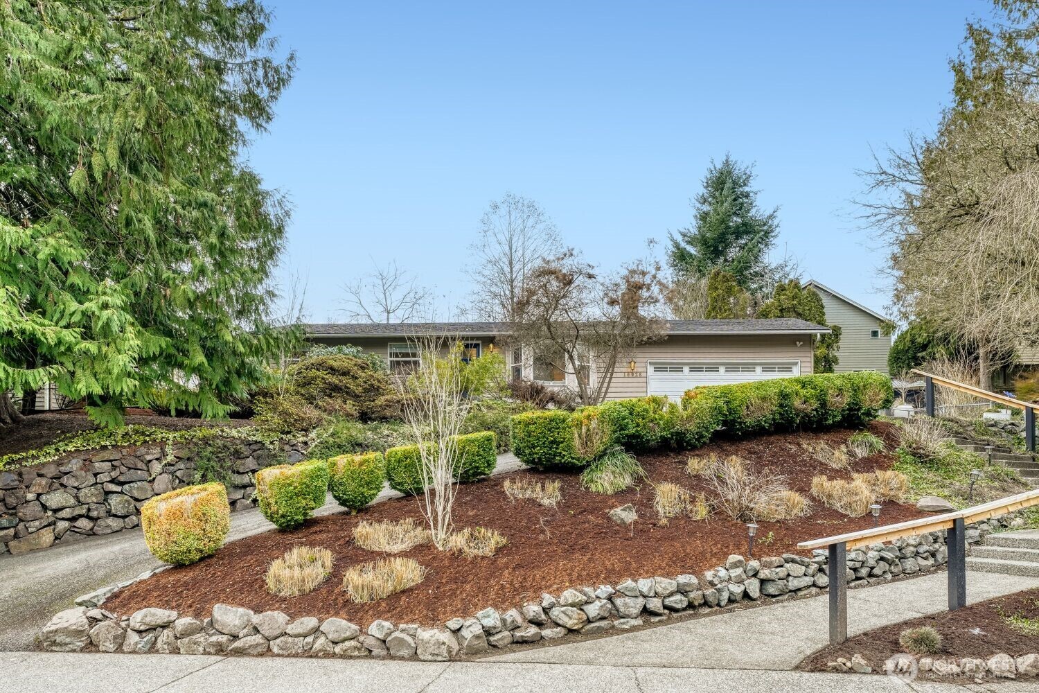 16928 17th Avenue Southeast Bothell, WA 98012 - Photo 2 of 28