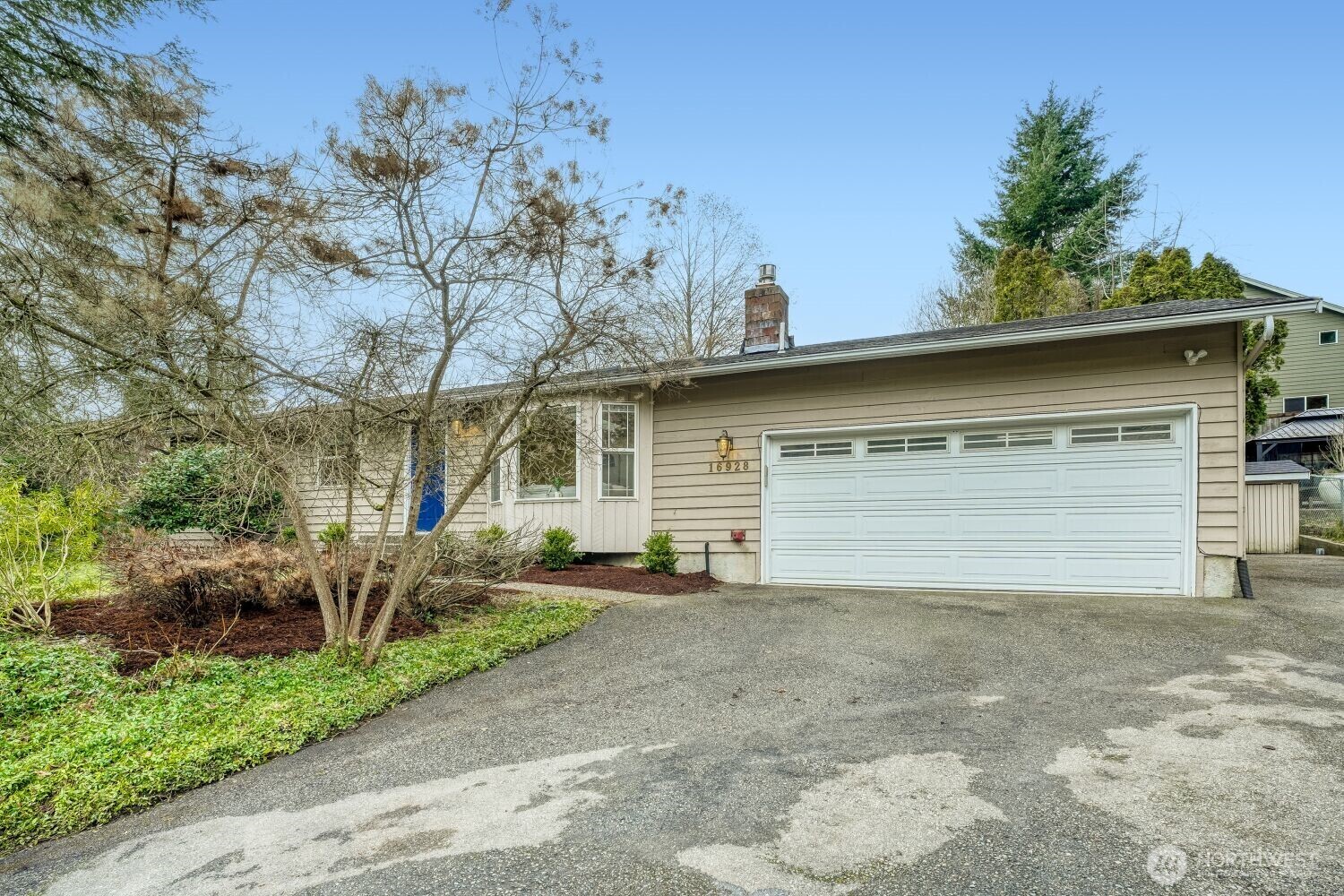 16928 17th Avenue Southeast Bothell, WA 98012 - Photo 4 of 28