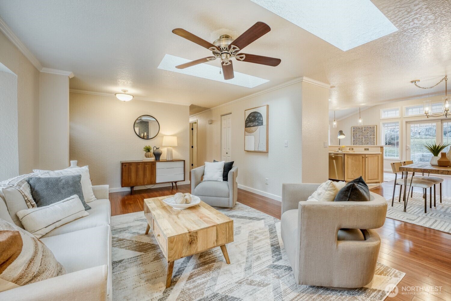 16928 17th Avenue Southeast Bothell, WA 98012 - Photo 7 of 28