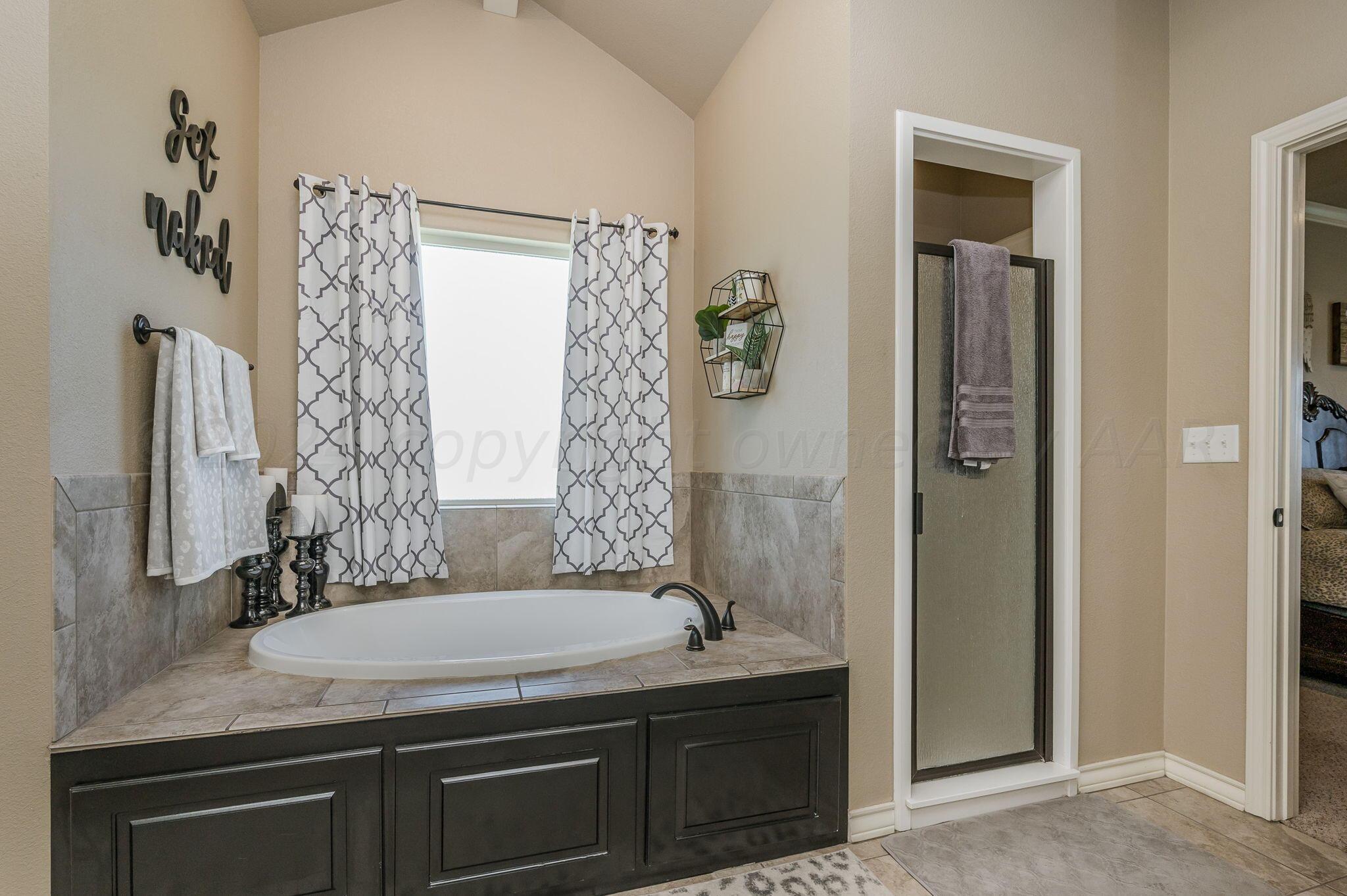 18200 Hidden Springs Road Amarillo, TX 79124 - Photo 19 of 41 Master Bathroom-2