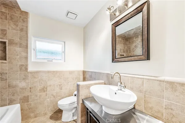 $4,585 | 5042 Blue Jay Circle, Huntington Beach, CA 92649