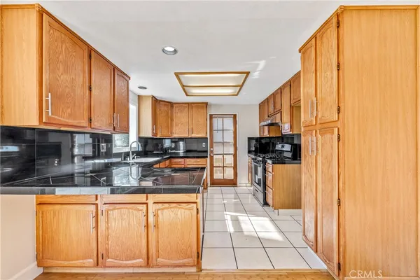 $4,585 | 5042 Blue Jay Circle, Huntington Beach, CA 92649