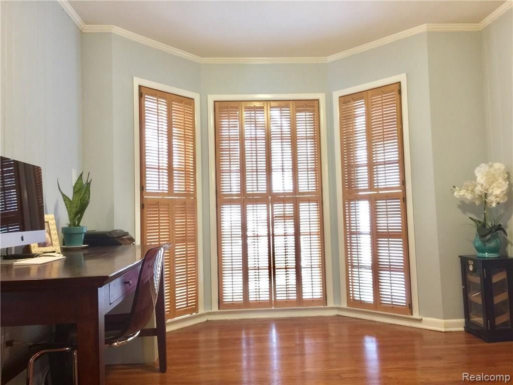677 Shoreham Road Grosse Pointe Woods, MI 48236 - Photo 29 of 32