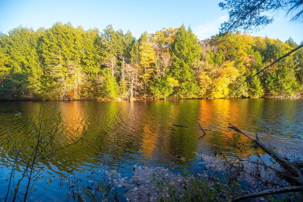 217 Nichols Road Barre, MA 01005 - Photo 11 of 41 a view of an ocean