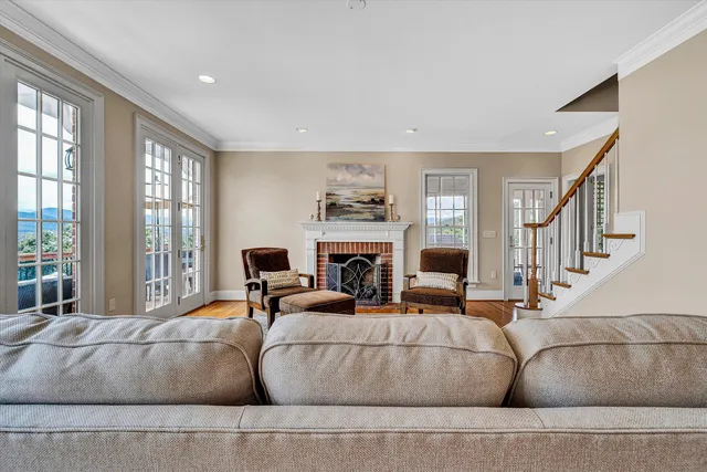 a balcony with view of outdoor space