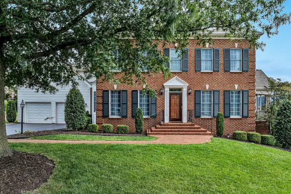 $989,900 | 824 Pendleton Drive, Salem, VA 24153