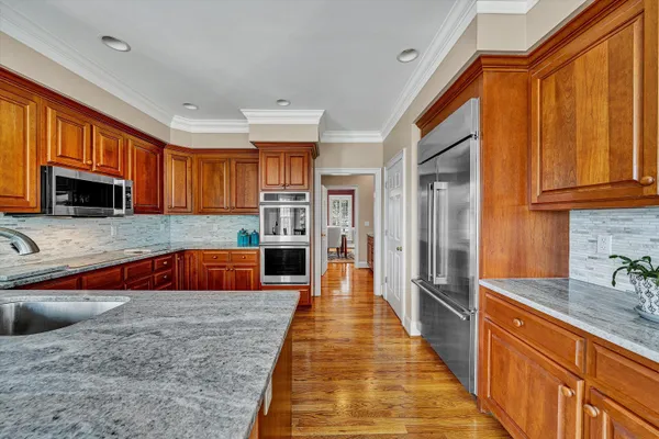 $989,900 | 824 Pendleton Drive, Salem, VA 24153