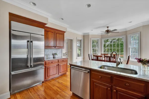 $989,900 | 824 Pendleton Drive, Salem, VA 24153