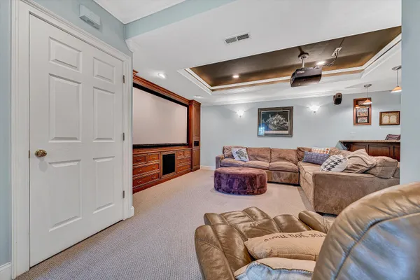 $989,900 | 824 Pendleton Drive, Salem, VA 24153