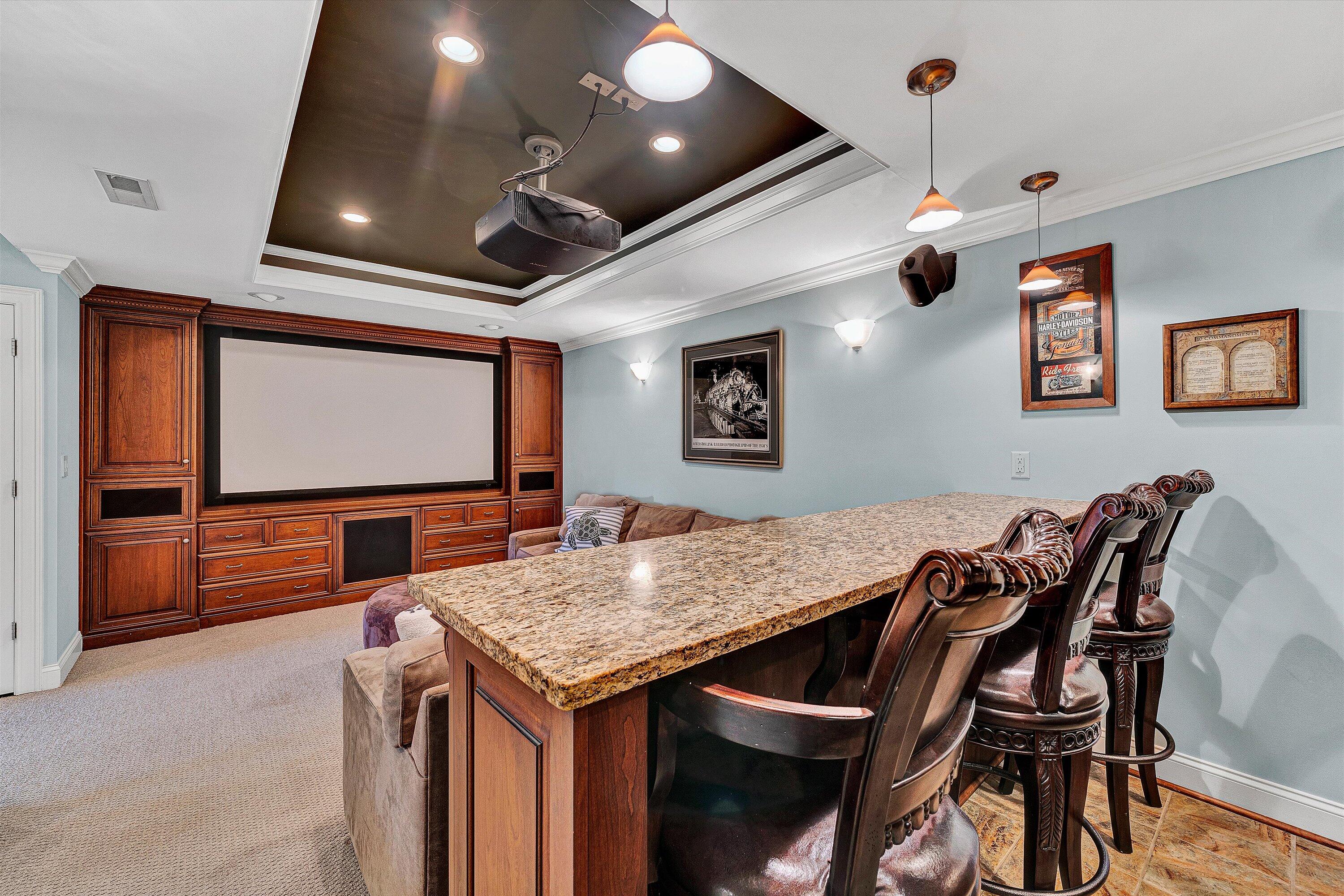 824 Pendleton Drive Salem, VA 24153 - Photo 60 of 78 a view of a dining room with furniture