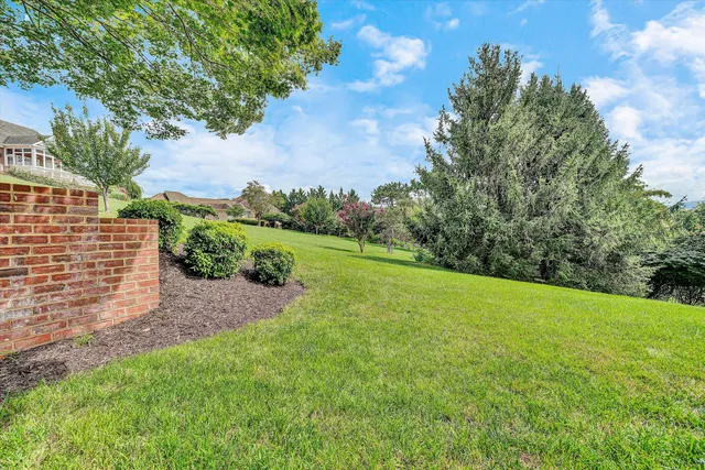 $999,900 | 824 Pendleton Drive, Salem, VA 24153