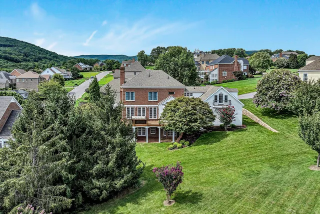 $999,900 | 824 Pendleton Drive, Salem, VA 24153
