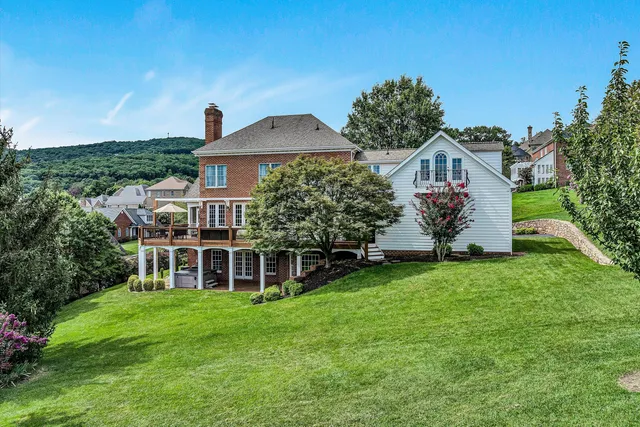 $999,900 | 824 Pendleton Drive, Salem, VA 24153