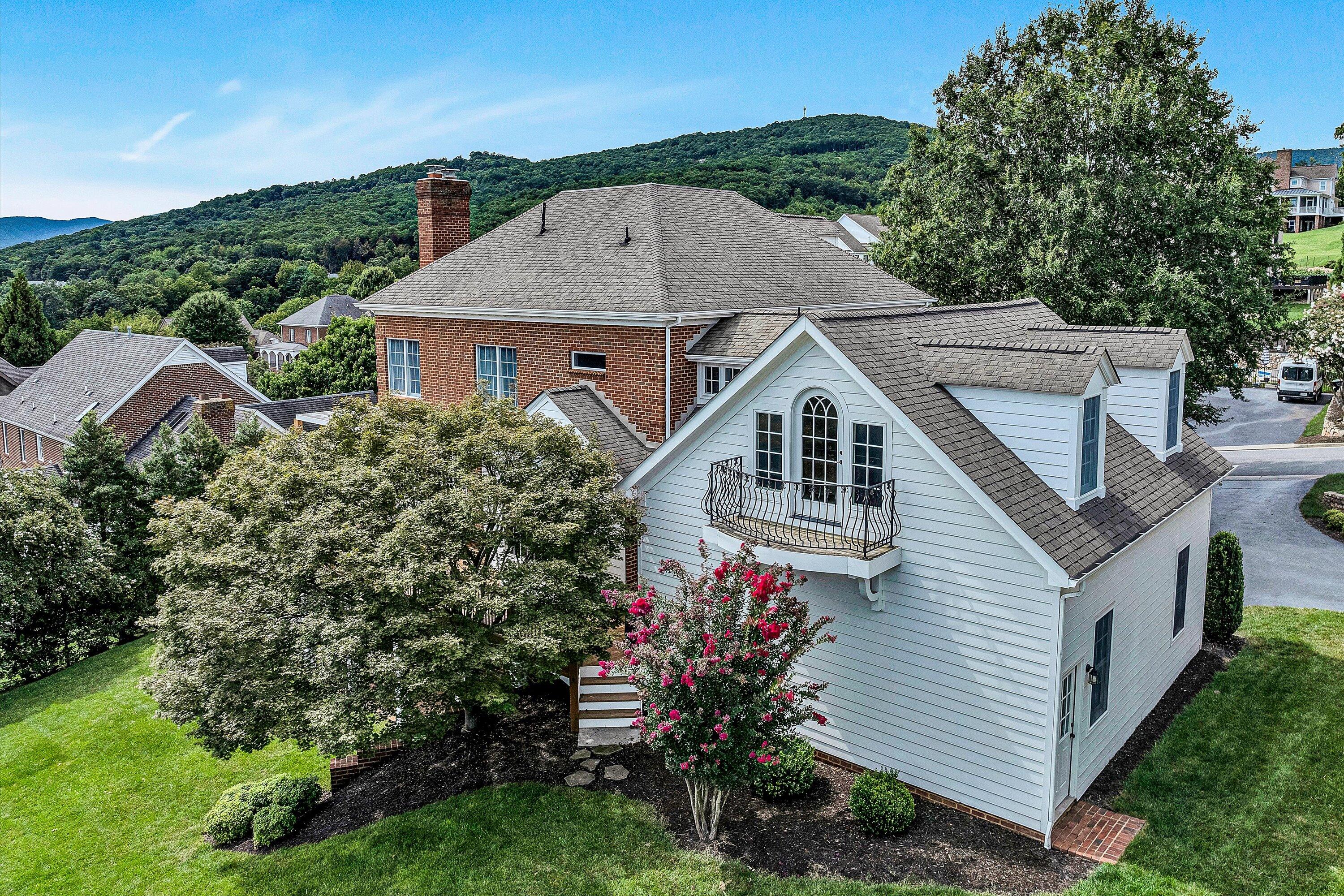 824 Pendleton Drive Salem, VA 24153 - Photo 69 of 78 a aerial view of a house next to a yard