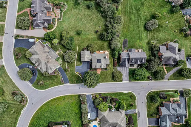 $999,900 | 824 Pendleton Drive, Salem, VA 24153