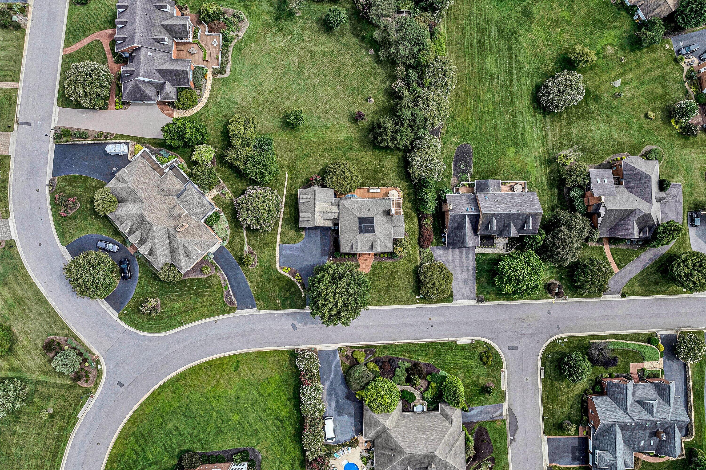 824 Pendleton Drive Salem, VA 24153 - Photo 72 of 78 an aerial view of a house