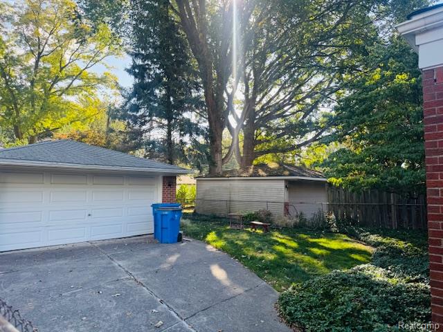3945 Harding Street Dearborn Heights, MI 48125 - Photo 2 of 15