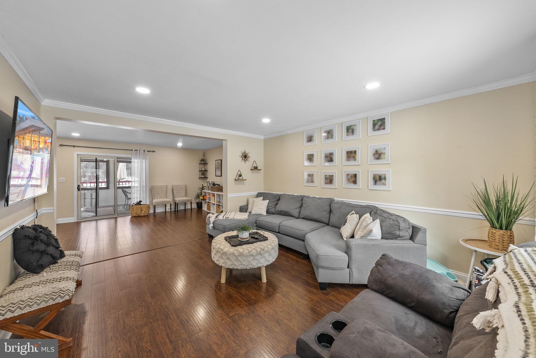 4 Birch Run Court Ewing, NJ 08628 - Photo 11 of 57 a living room with furniture and a table