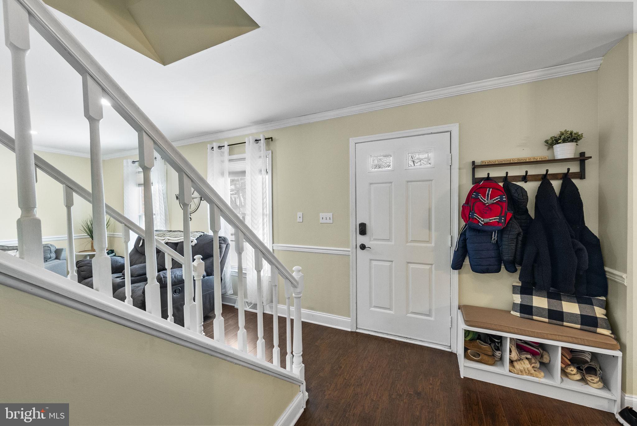 4 Birch Run Court Ewing, NJ 08628 - Photo 26 of 57 a view of a living room