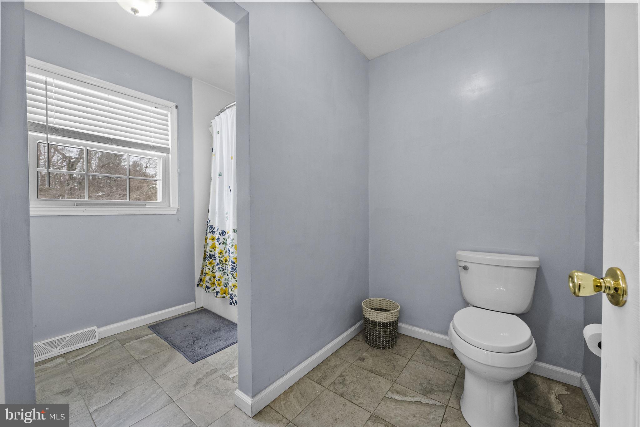 4 Birch Run Court Ewing, NJ 08628 - Photo 31 of 57