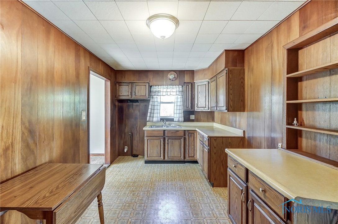 620 Sand Ridge Road Bowling Green, OH 43402 - Photo 8 of 30 Gallery Image 8