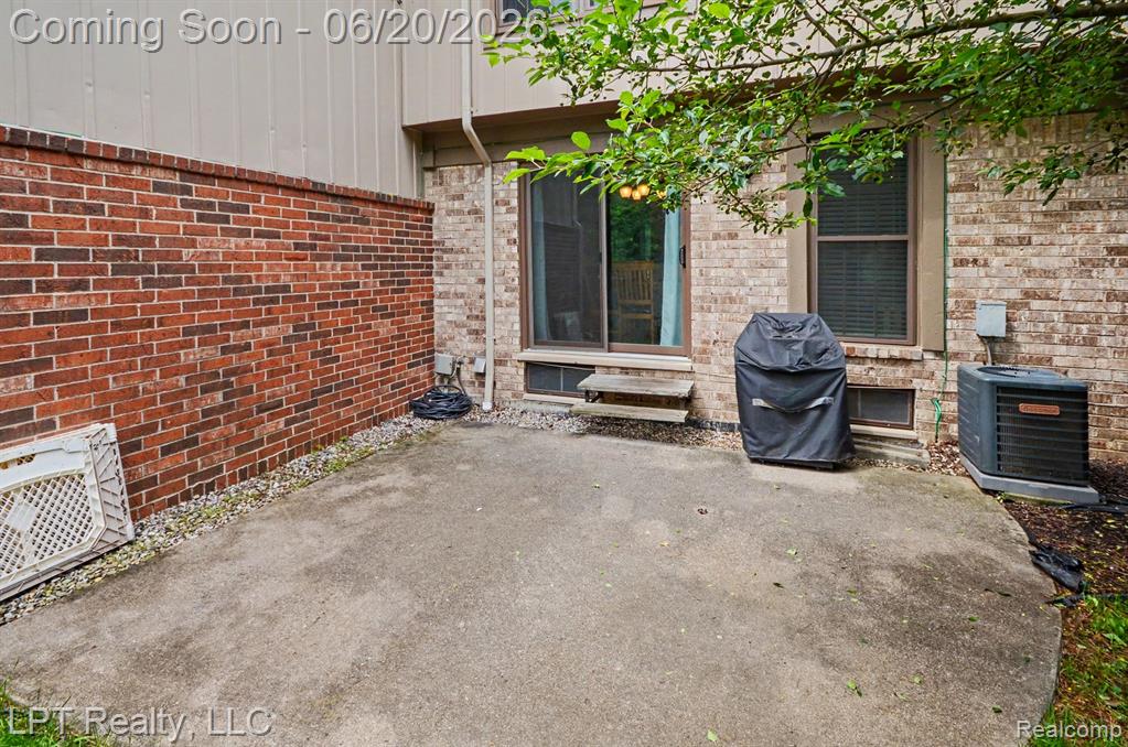 829 Langdon Court Rochester Hills, MI 48307 - Photo 24 of 31