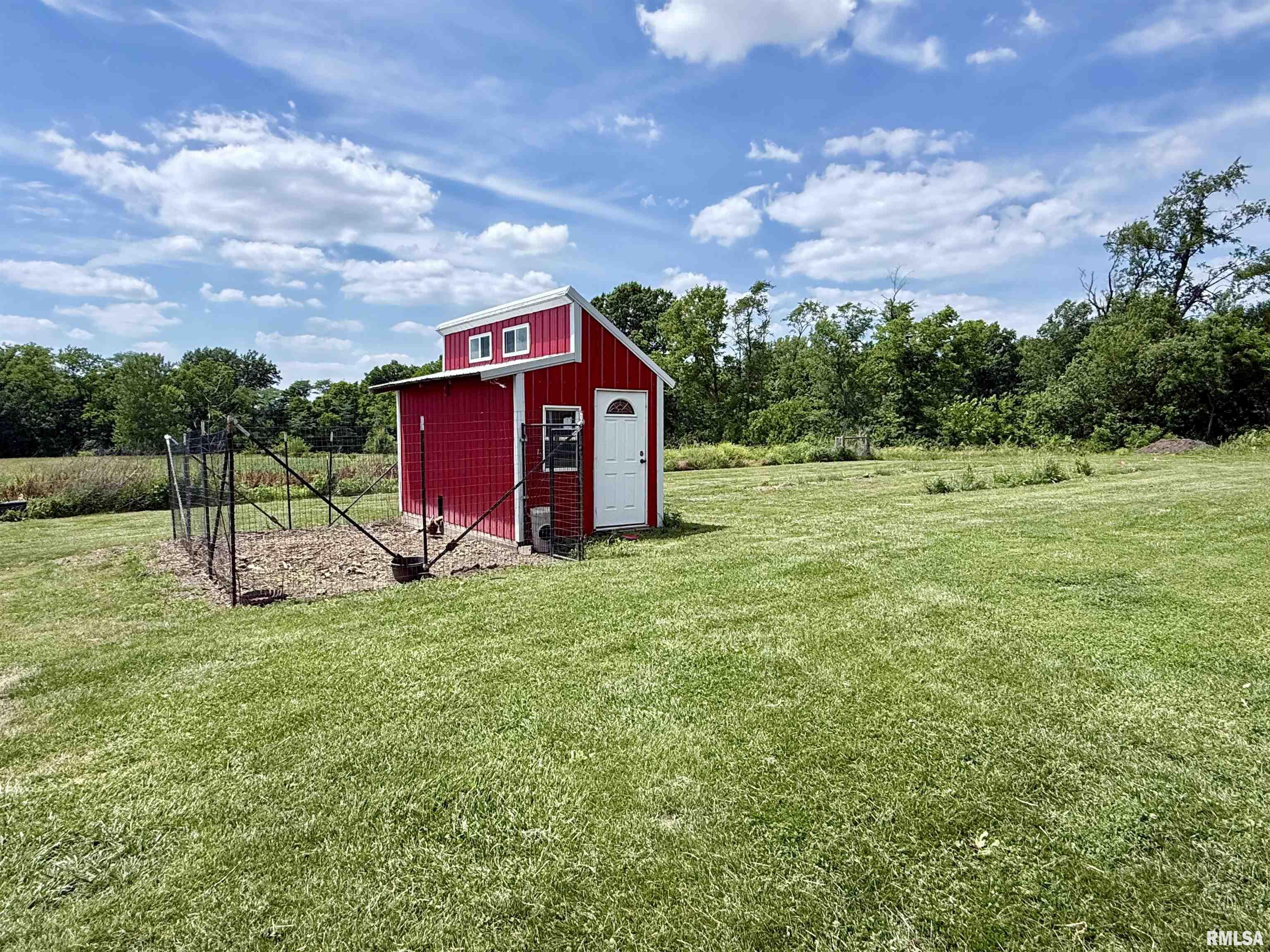 1225 Stanton Airport Road Riverton, IL 62561 - Photo 42 of 55