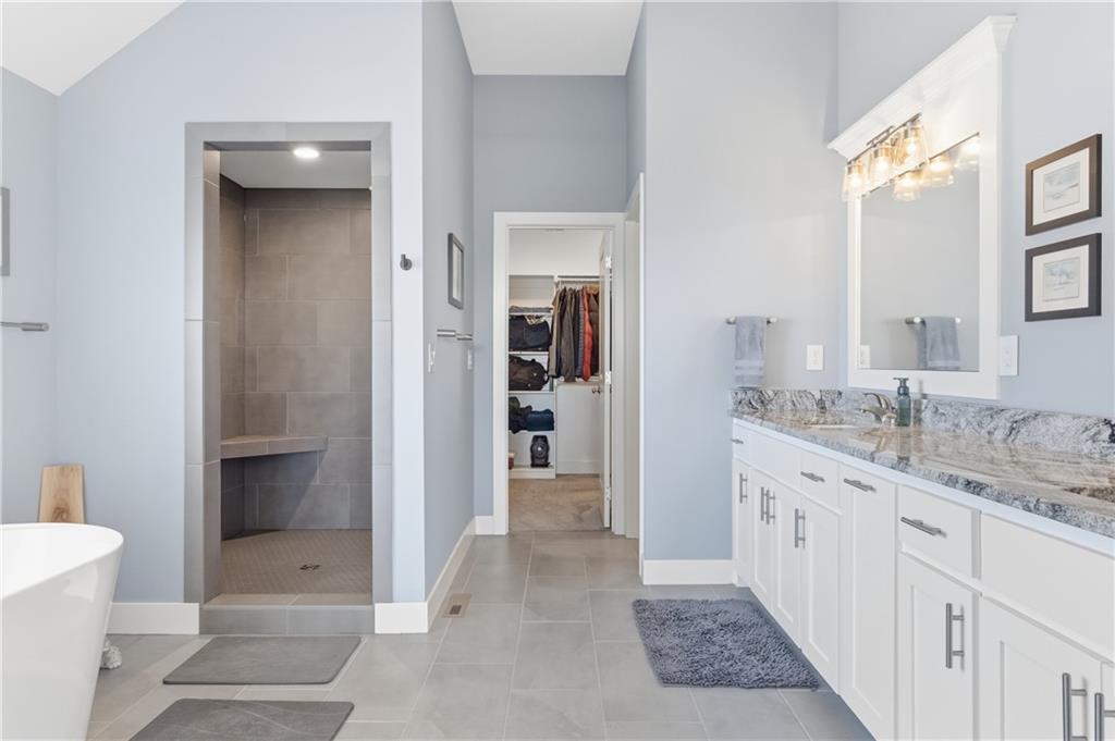 21119 West 188th Ter Spring Hill Spring Hill, KS 66083 - Photo 12 of 41