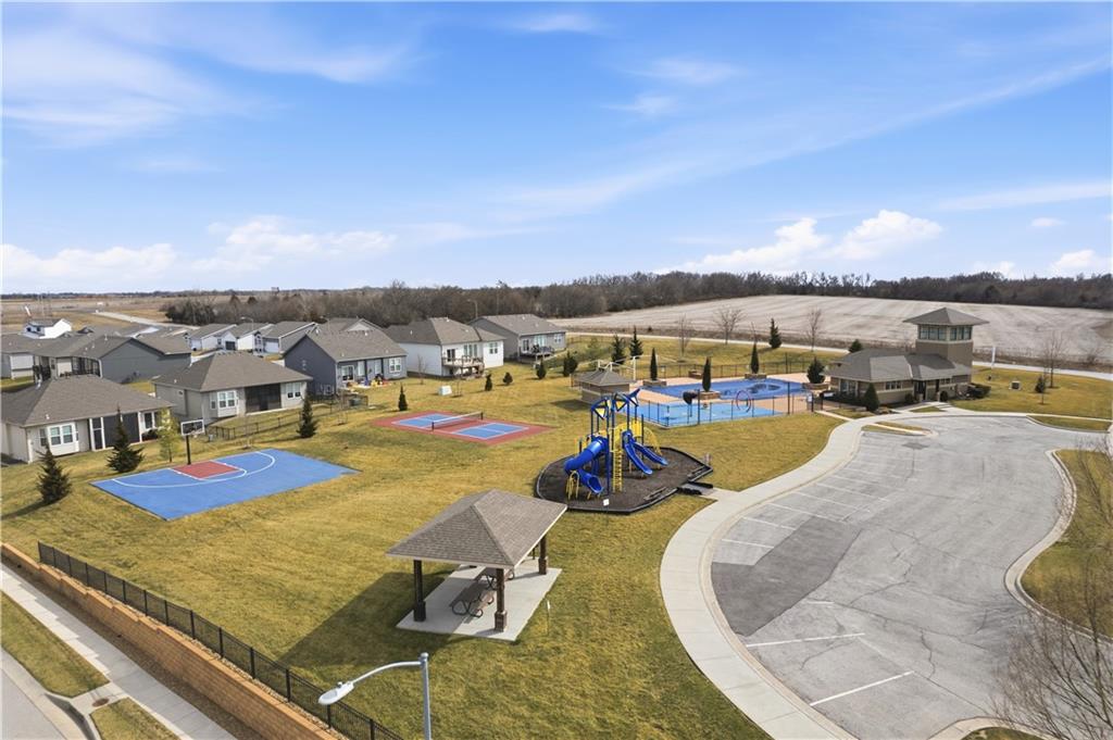 21119 West 188th Ter Spring Hill Spring Hill, KS 66083 - Photo 30 of 41