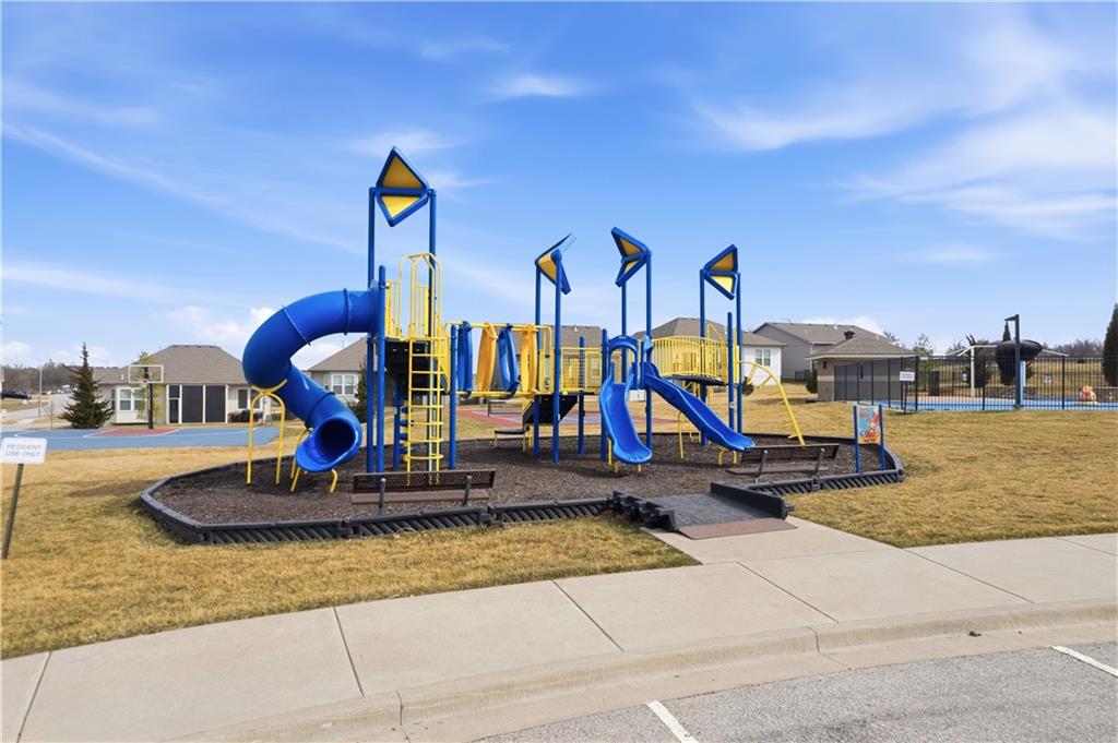 21119 West 188th Ter Spring Hill Spring Hill, KS 66083 - Photo 34 of 41