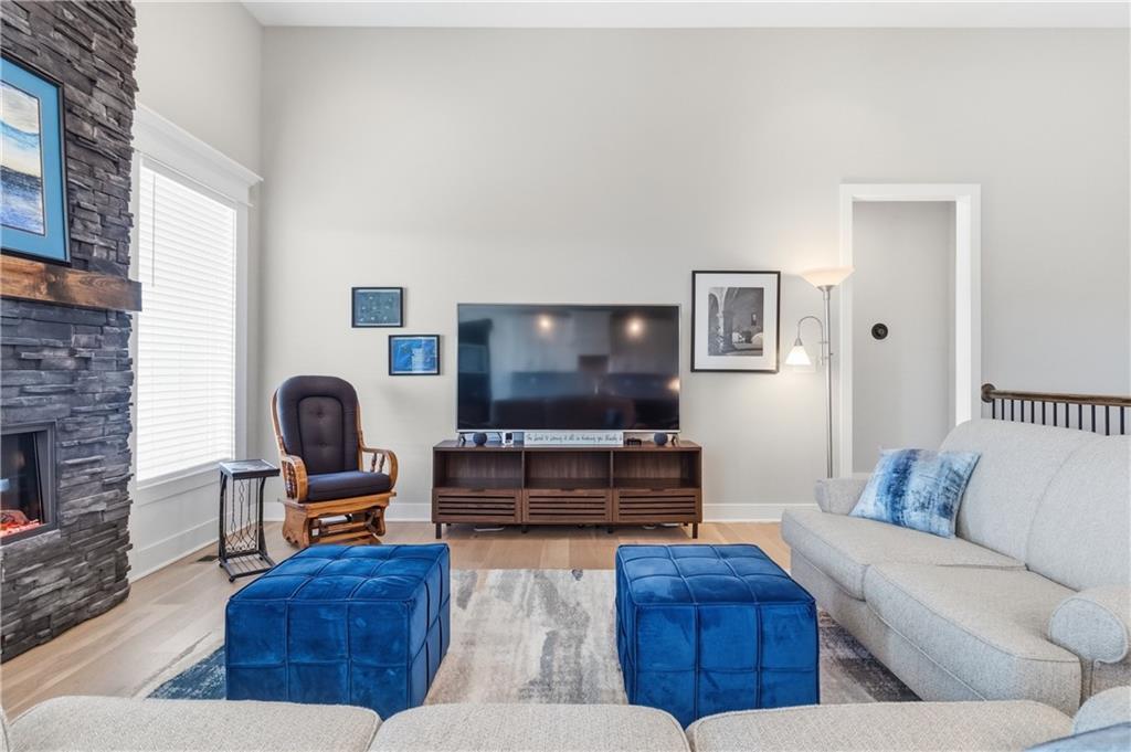 21119 West 188th Ter Spring Hill Spring Hill, KS 66083 - Photo 5 of 41