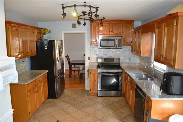 $429,900 | 1530 North Milford Creek Lane Southwest, Marietta, GA 30008