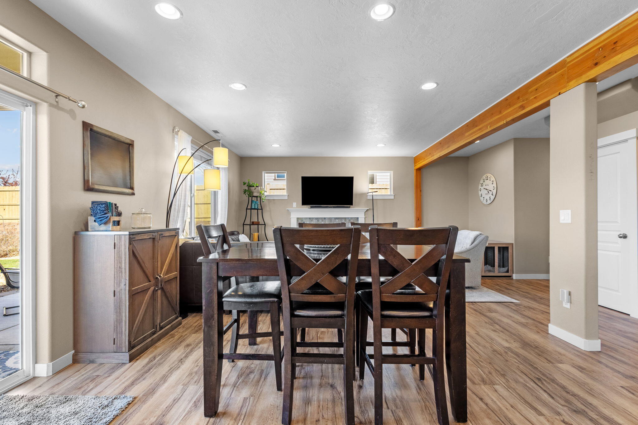 4577 Southwest Volcano Avenue Redmond, OR 97756 - Photo 15 of 42 14-web-or-mls-4577 SW Volcano Ave, Redmo