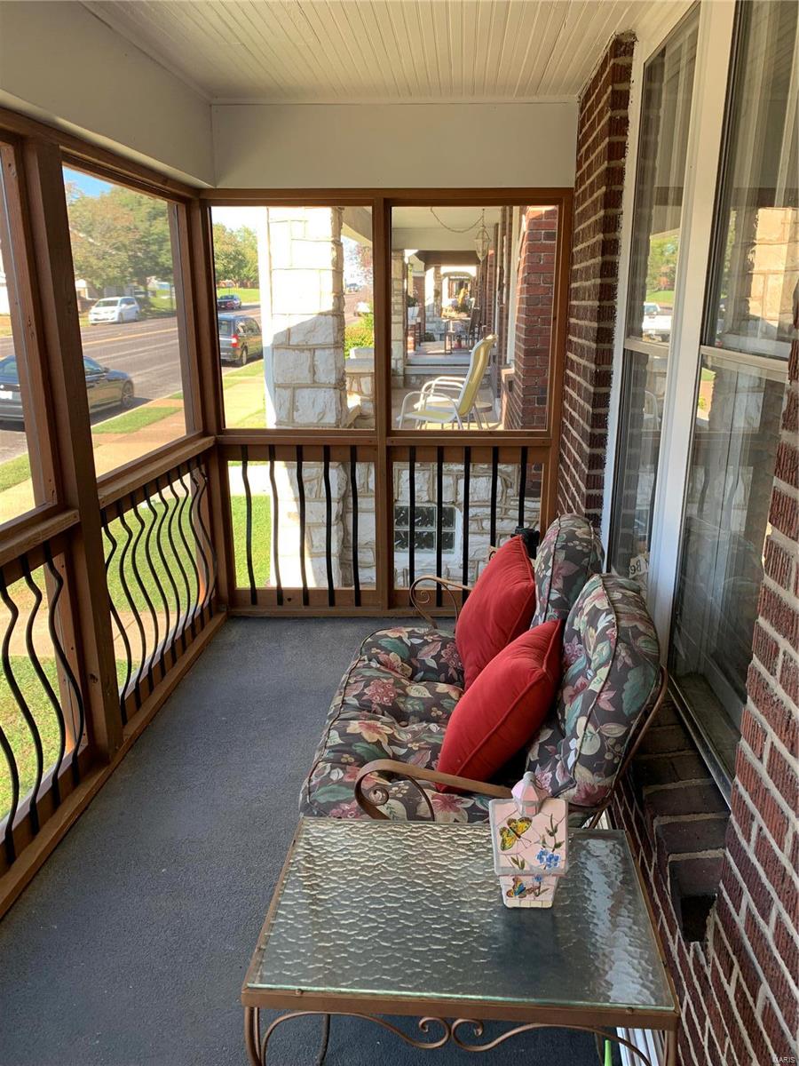 3028 Watson Road St. Louis, MO 63139 - Photo 2 of 29