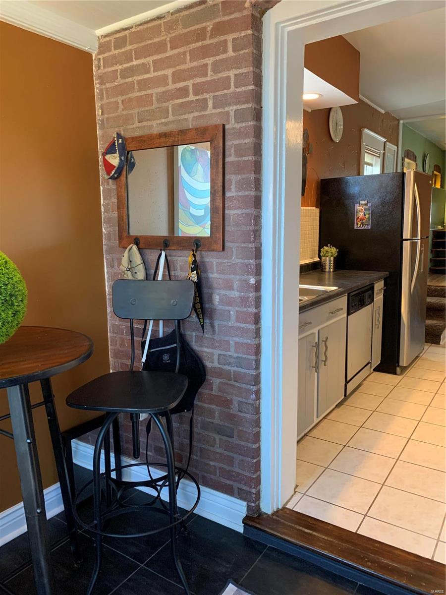 3028 Watson Road St. Louis, MO 63139 - Photo 10 of 29