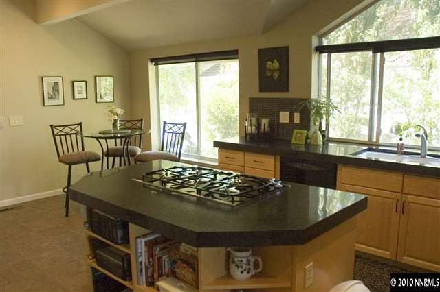 6115 Carriage House Way Reno, NV 89519 - Photo 6 of 13 Photo 6