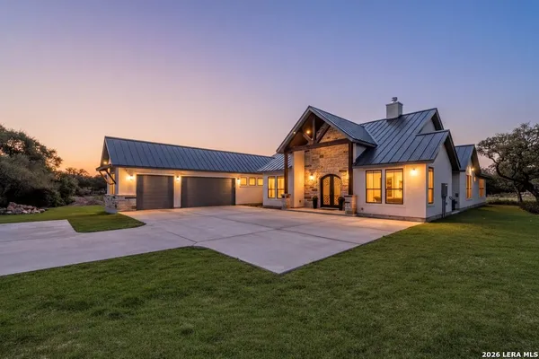$1,075,000 | 877 Annabelle Avenue, Bulverde, TX 78163