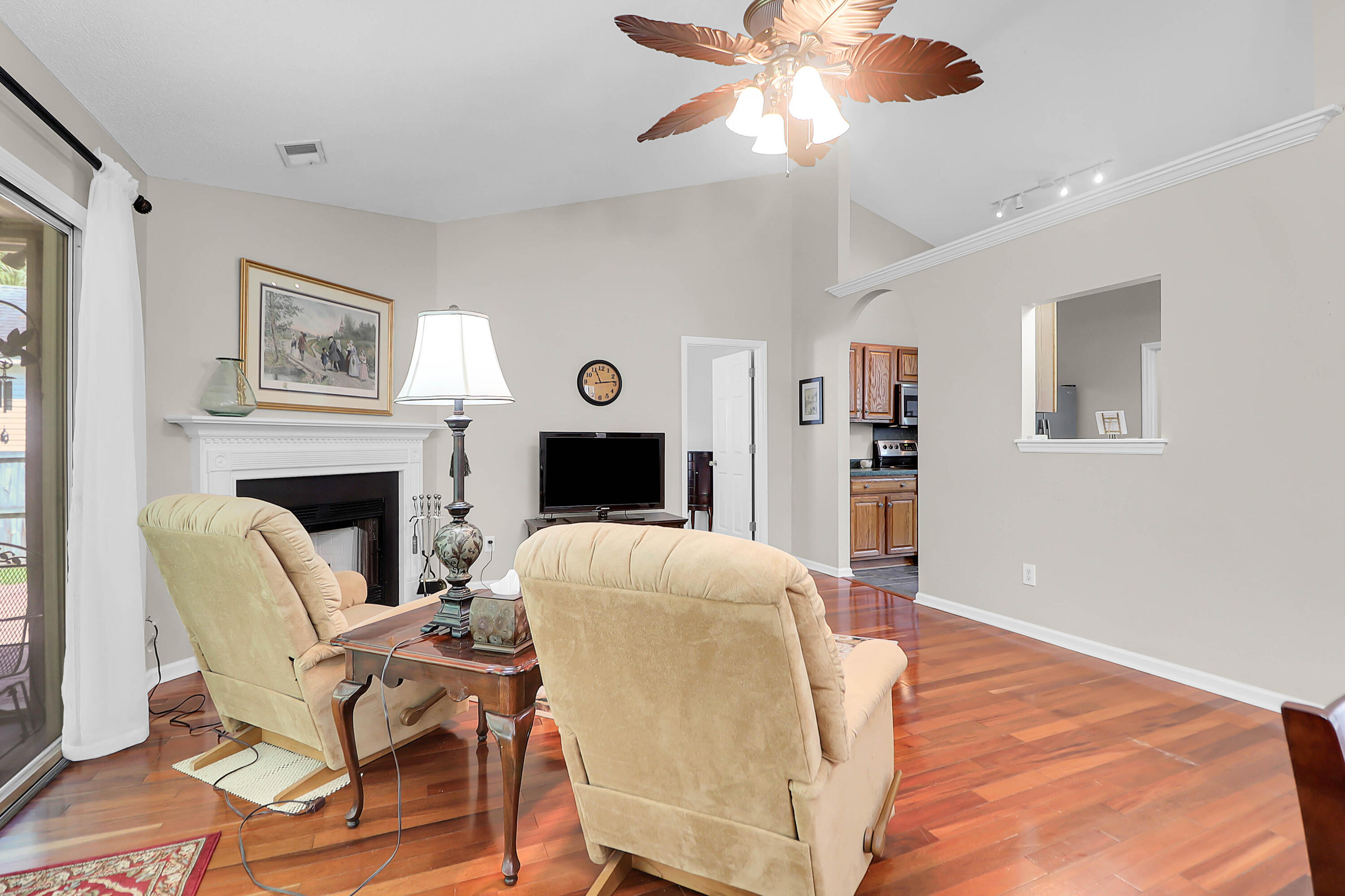 169 Historic Drive Mount Pleasant, SC 29464 - Photo 2 of 22 169 Historic -Tidalcreekphoto- (11)