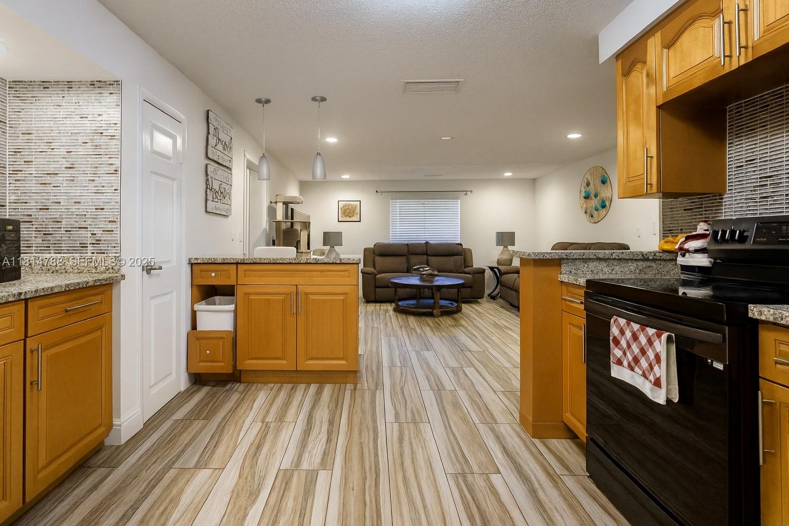 4706 25th Avenue Southwest Naples, FL 34116 - Photo 10 of 25