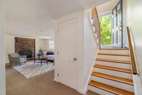 $945,000 | 8 Ivanhoe Drive, Lynnfield, MA 01940