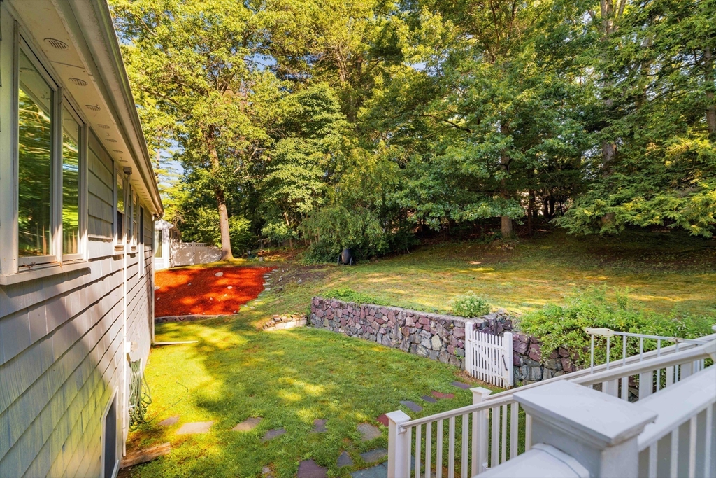 8 Ivanhoe Drive Lynnfield, MA 01940 - Photo 33 of 36