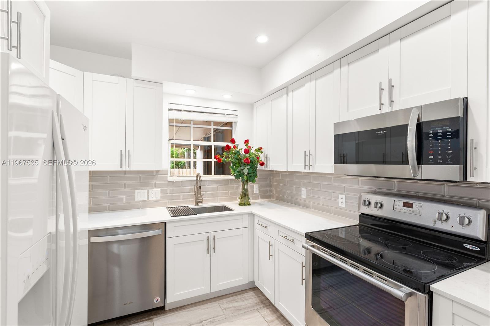 4487 Southwest 15th Terrace Miami, FL 33134 - Photo 10 of 44