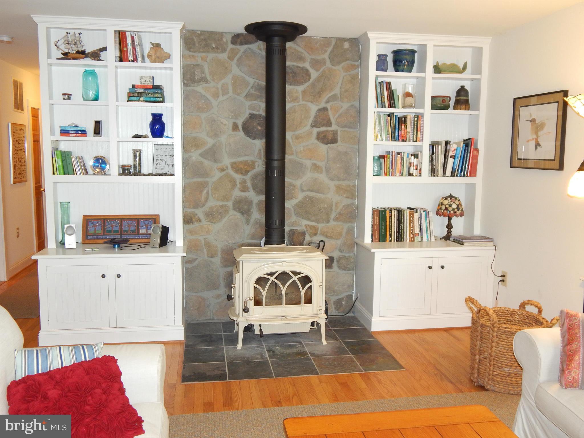 3575 Alder Road Port Republic, MD 20676 - Photo 15 of 25 Living Room