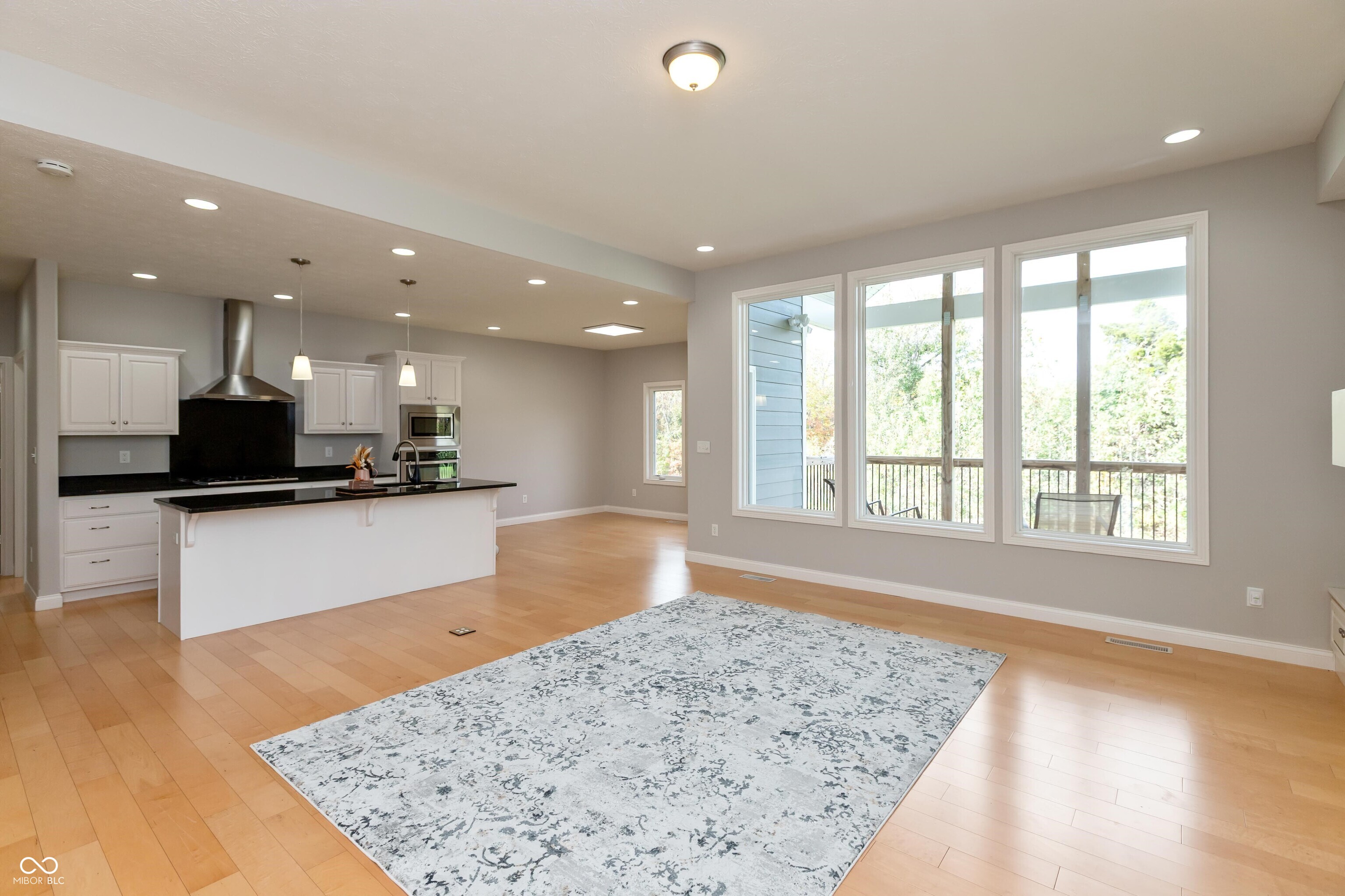 5086 Stonehaven Lane Columbus, IN 47201 - Photo 11 of 47