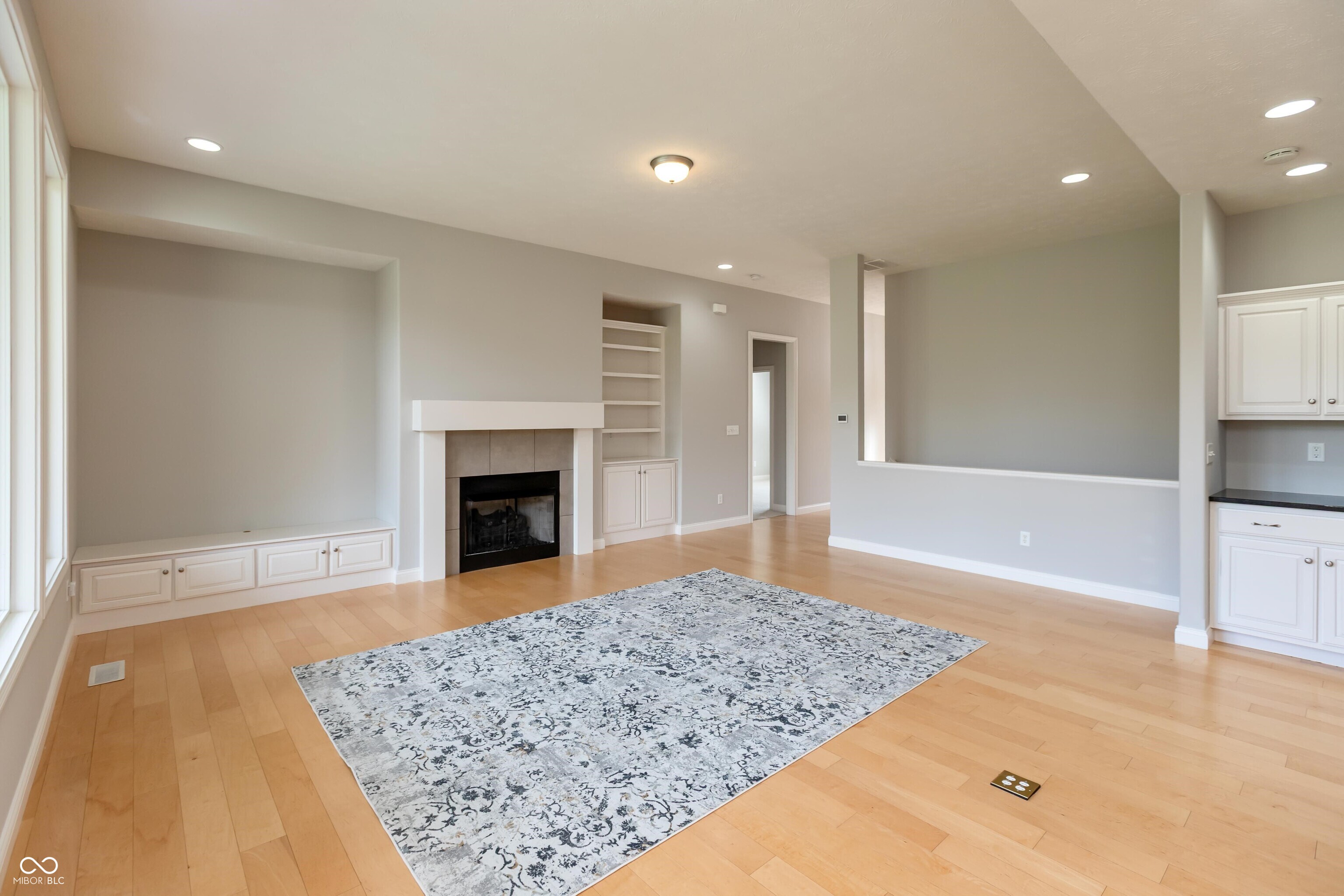 5086 Stonehaven Lane Columbus, IN 47201 - Photo 12 of 47