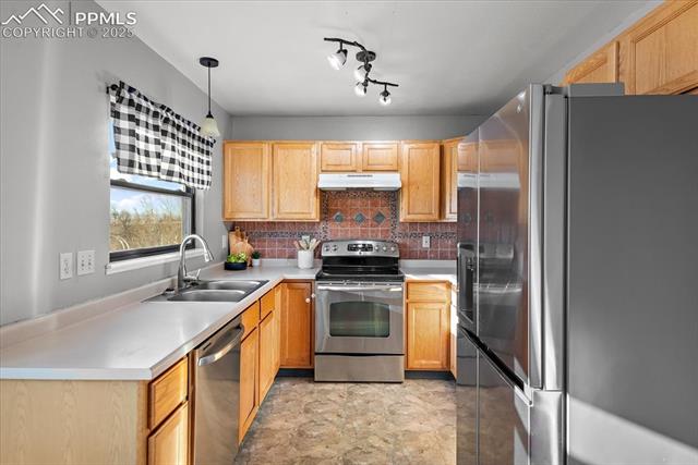 425 Blossom Field Road Fountain, CO 80817 - Photo 14 of 28