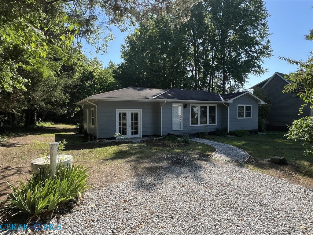 176 Urbanna Road Saluda, VA 23149 - Photo 2 of 15 Gallery Image 2
